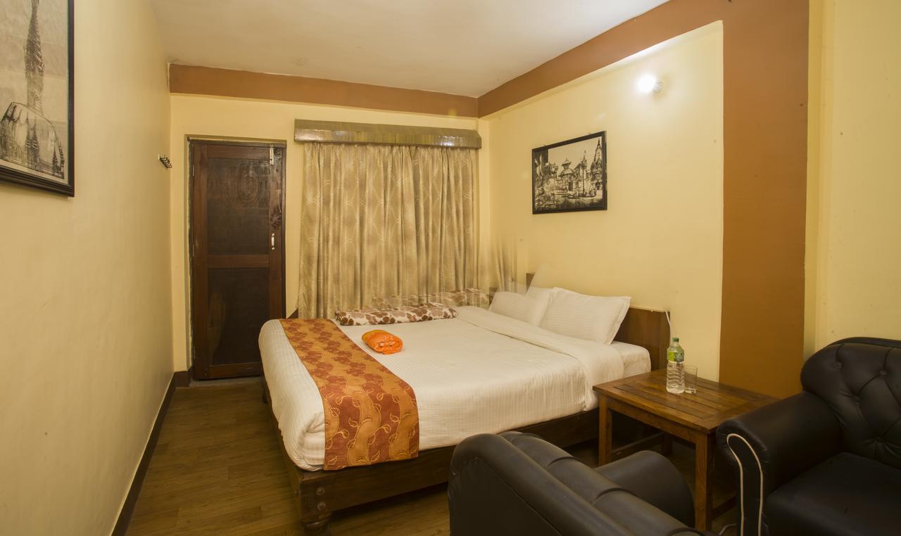 Langtang View Nagarkot Bed And Breakfast Exterior foto