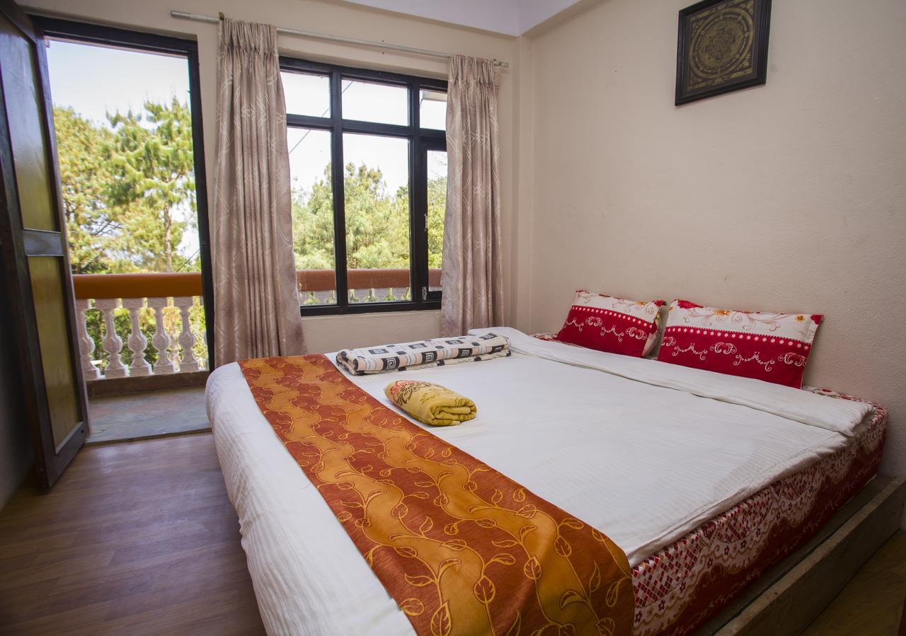 Langtang View Nagarkot Bed And Breakfast Exterior foto