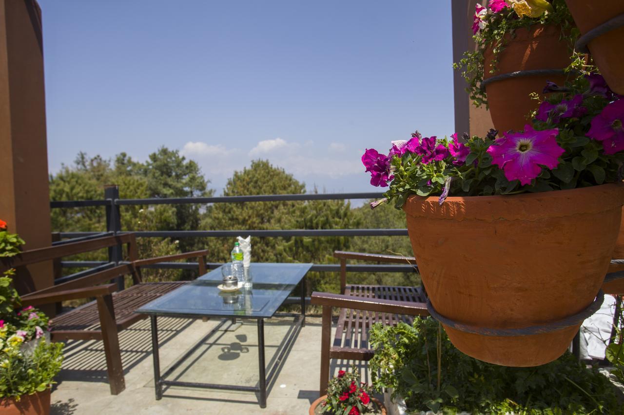 Langtang View Nagarkot Bed And Breakfast Exterior foto