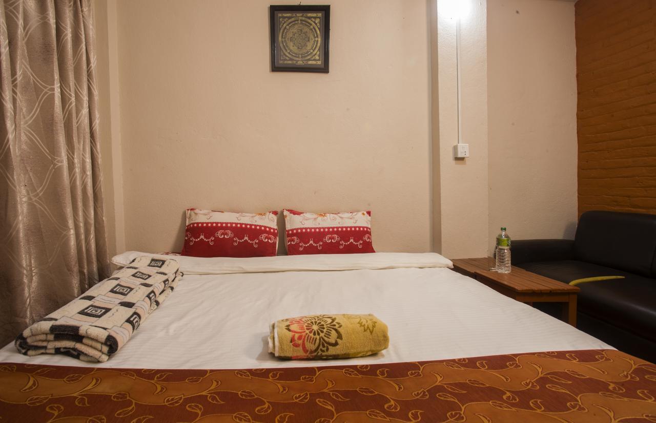Langtang View Nagarkot Bed And Breakfast Exterior foto