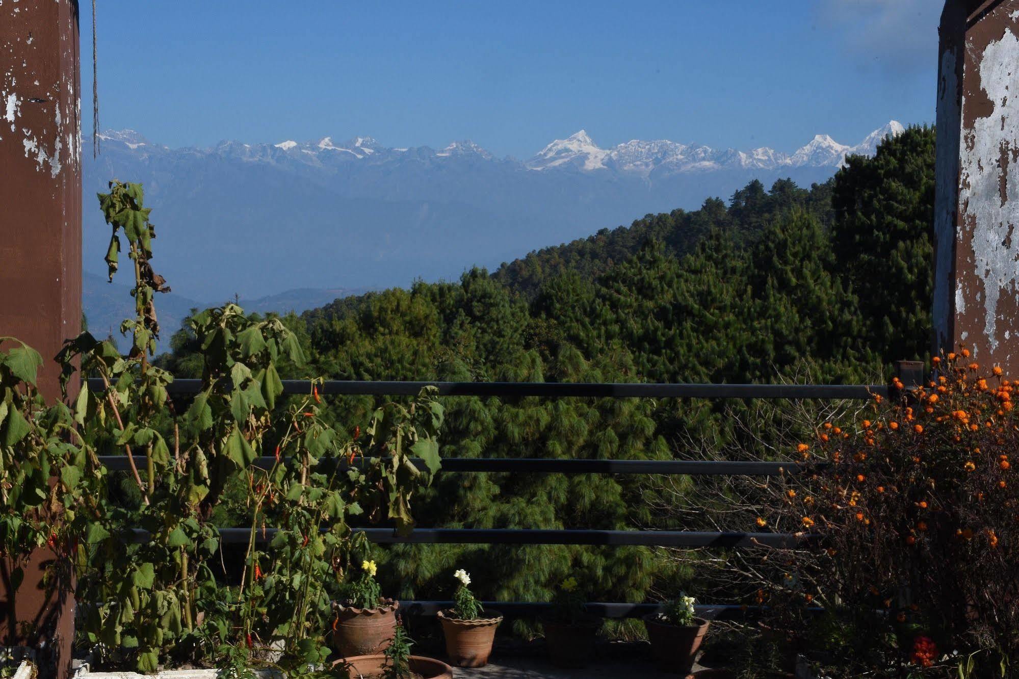 Langtang View Nagarkot Bed And Breakfast Exterior foto