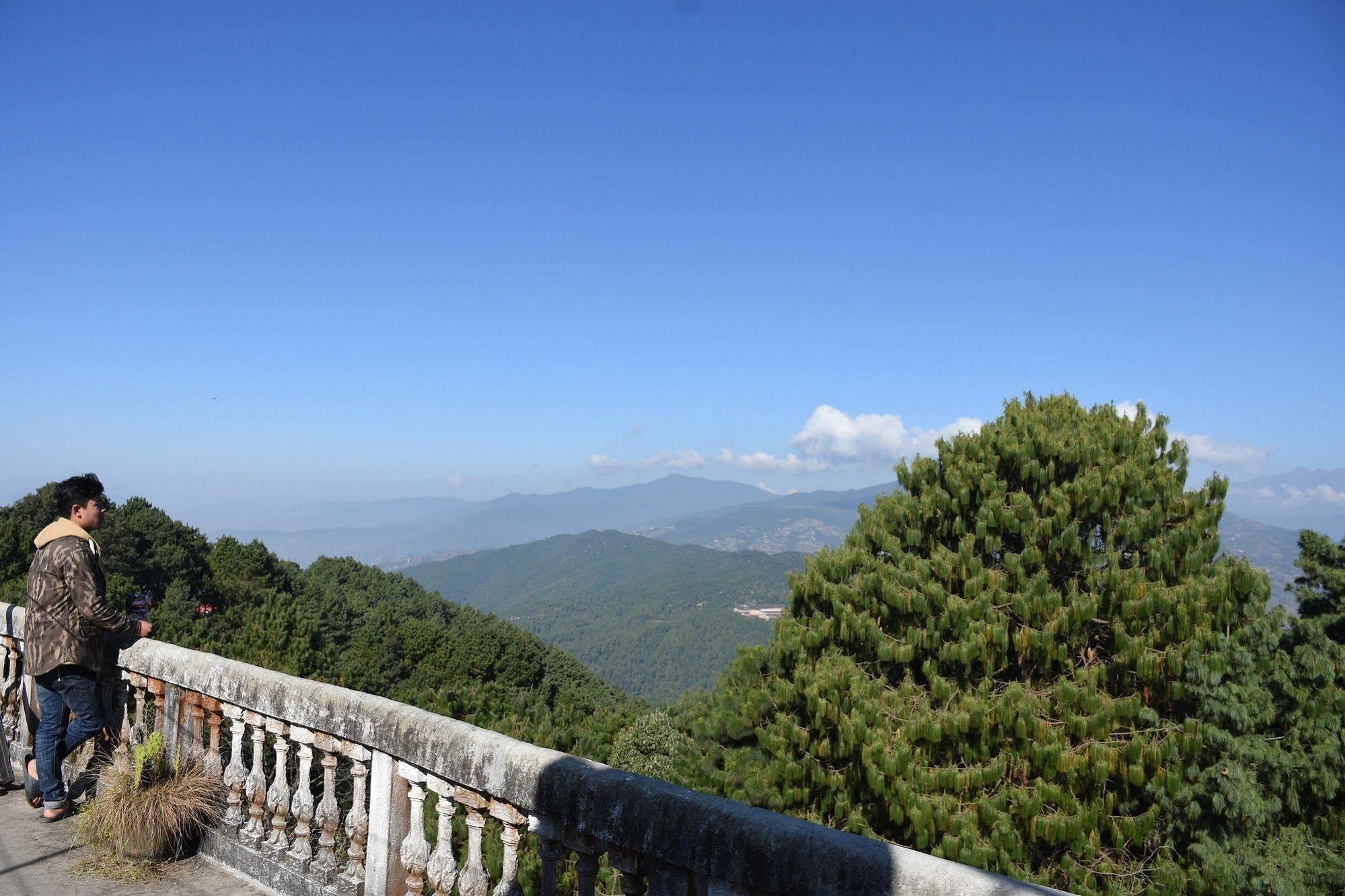 Langtang View Nagarkot Bed And Breakfast Exterior foto