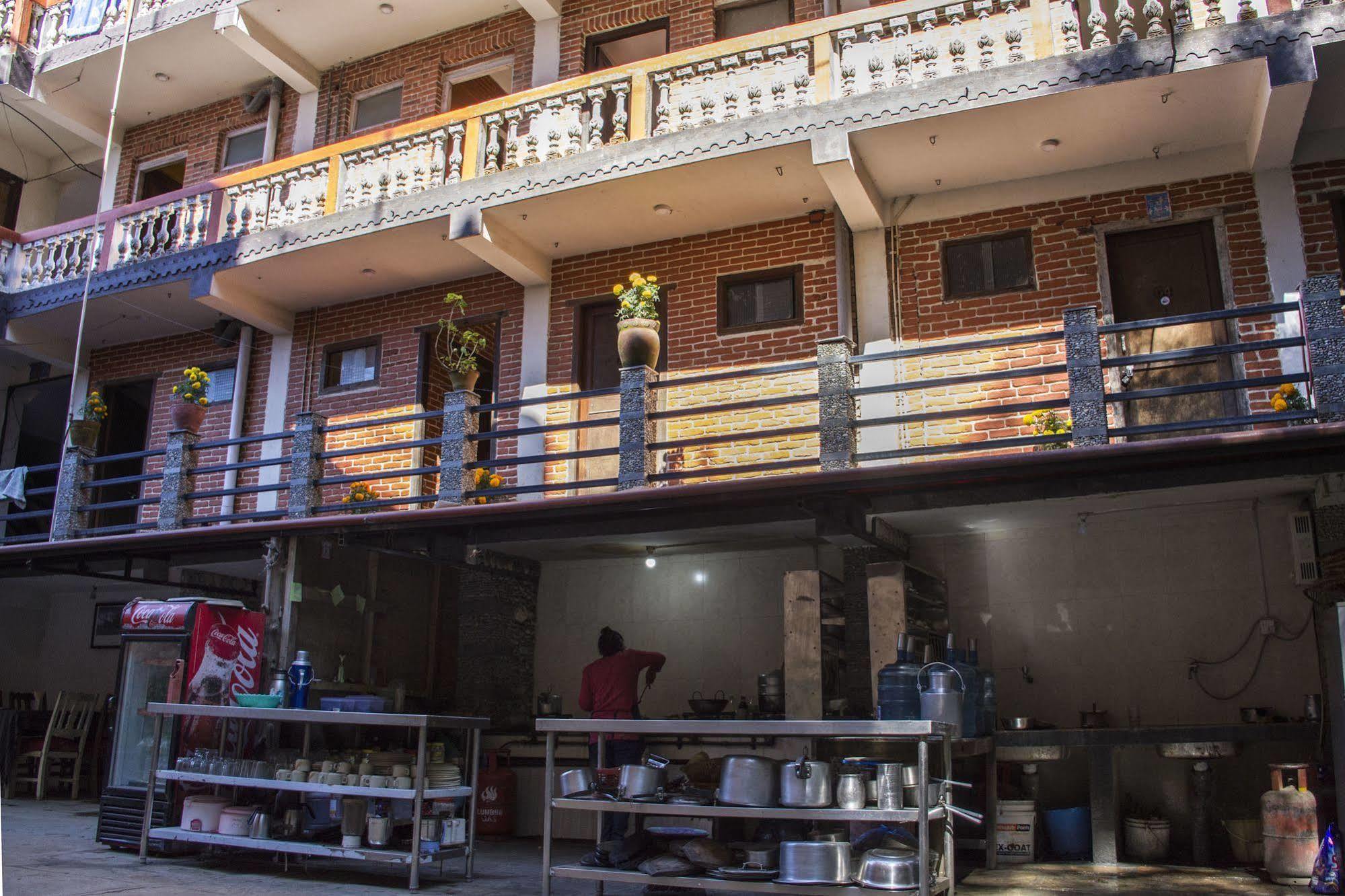 Langtang View Nagarkot Bed And Breakfast Exterior foto