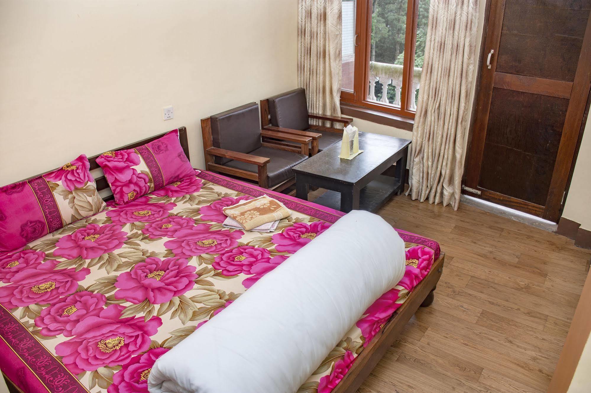 Langtang View Nagarkot Bed And Breakfast Exterior foto