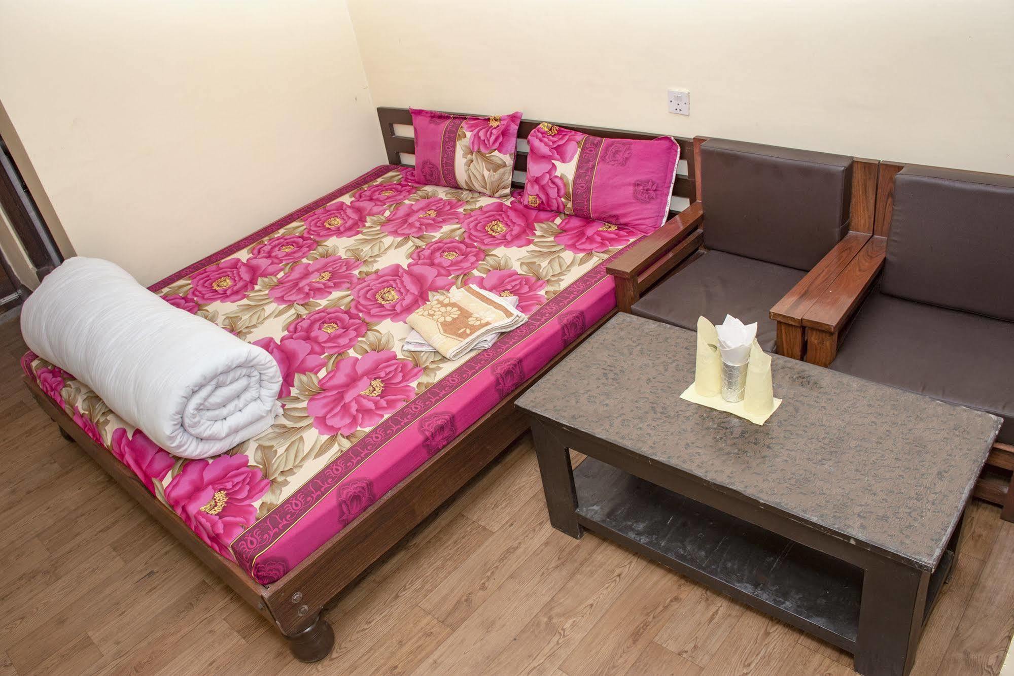 Langtang View Nagarkot Bed And Breakfast Exterior foto