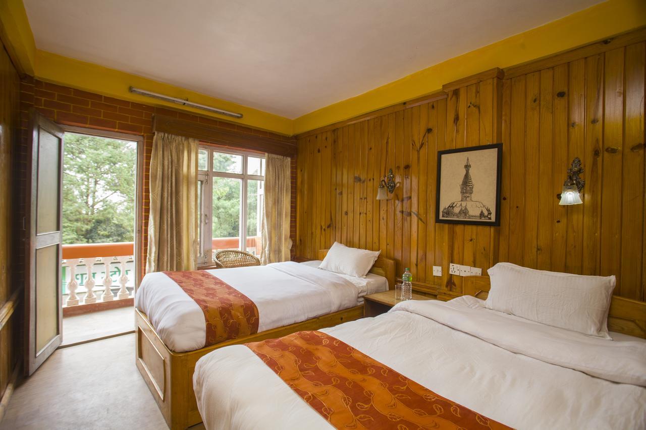 Langtang View Nagarkot Bed And Breakfast Exterior foto