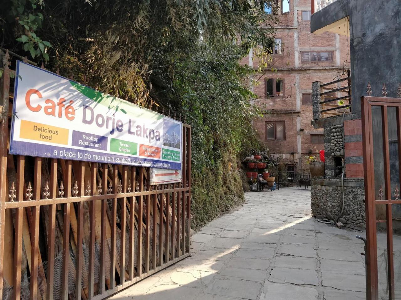 Langtang View Nagarkot Bed And Breakfast Exterior foto