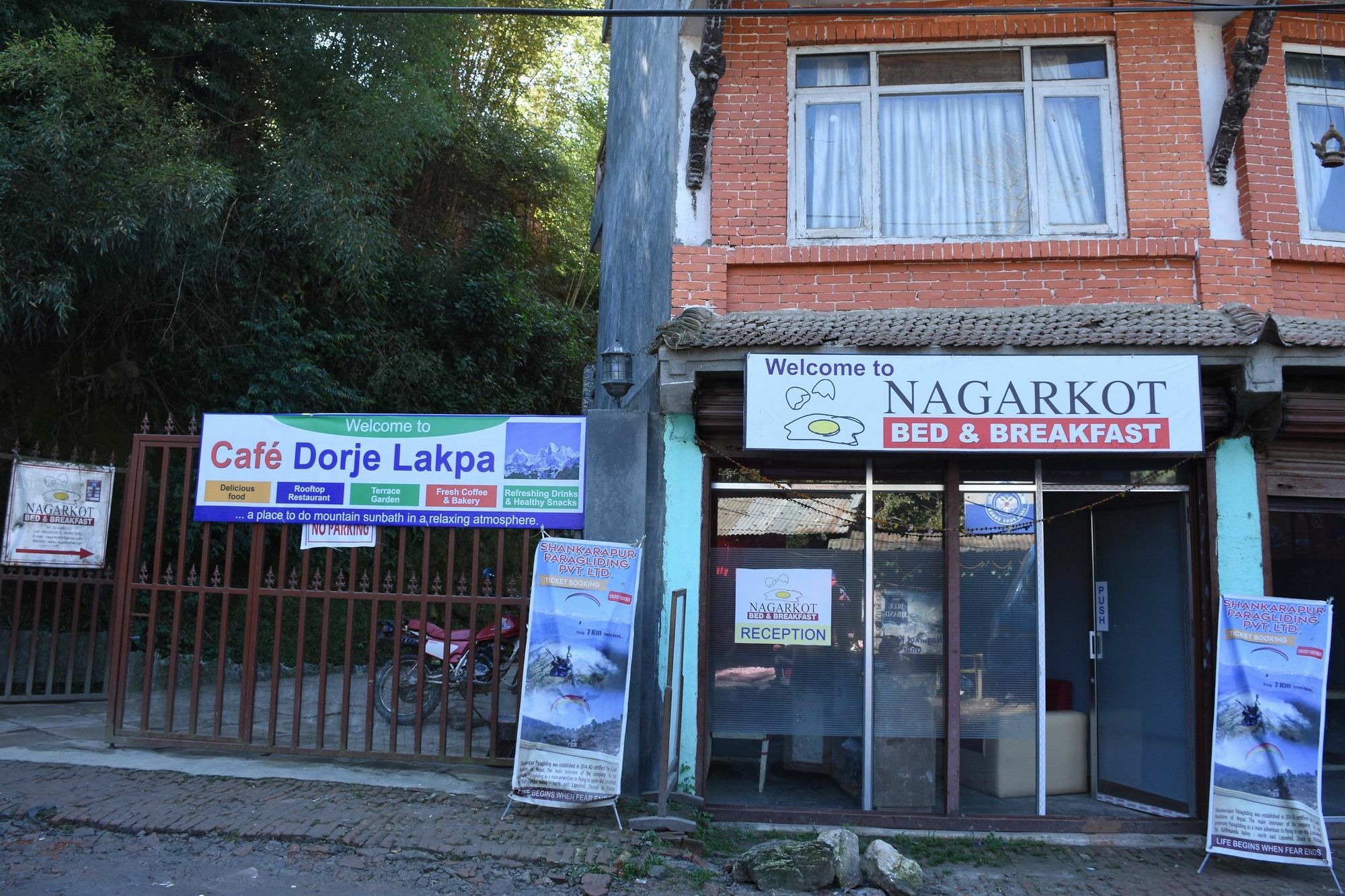 Langtang View Nagarkot Bed And Breakfast Exterior foto